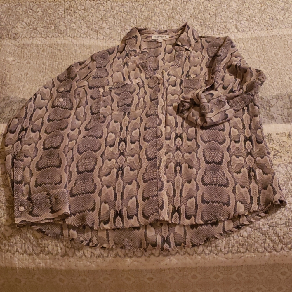 Women's blouse